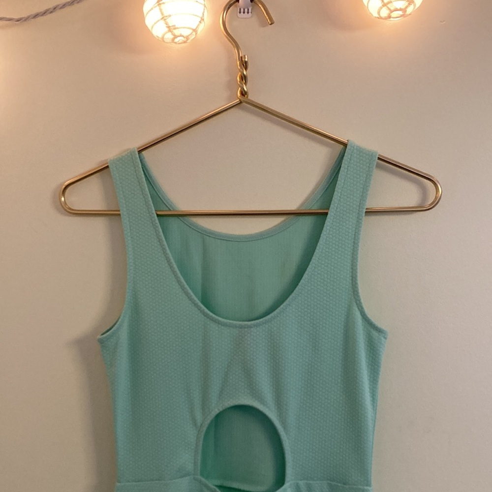 Dress - Picture 4 of 5